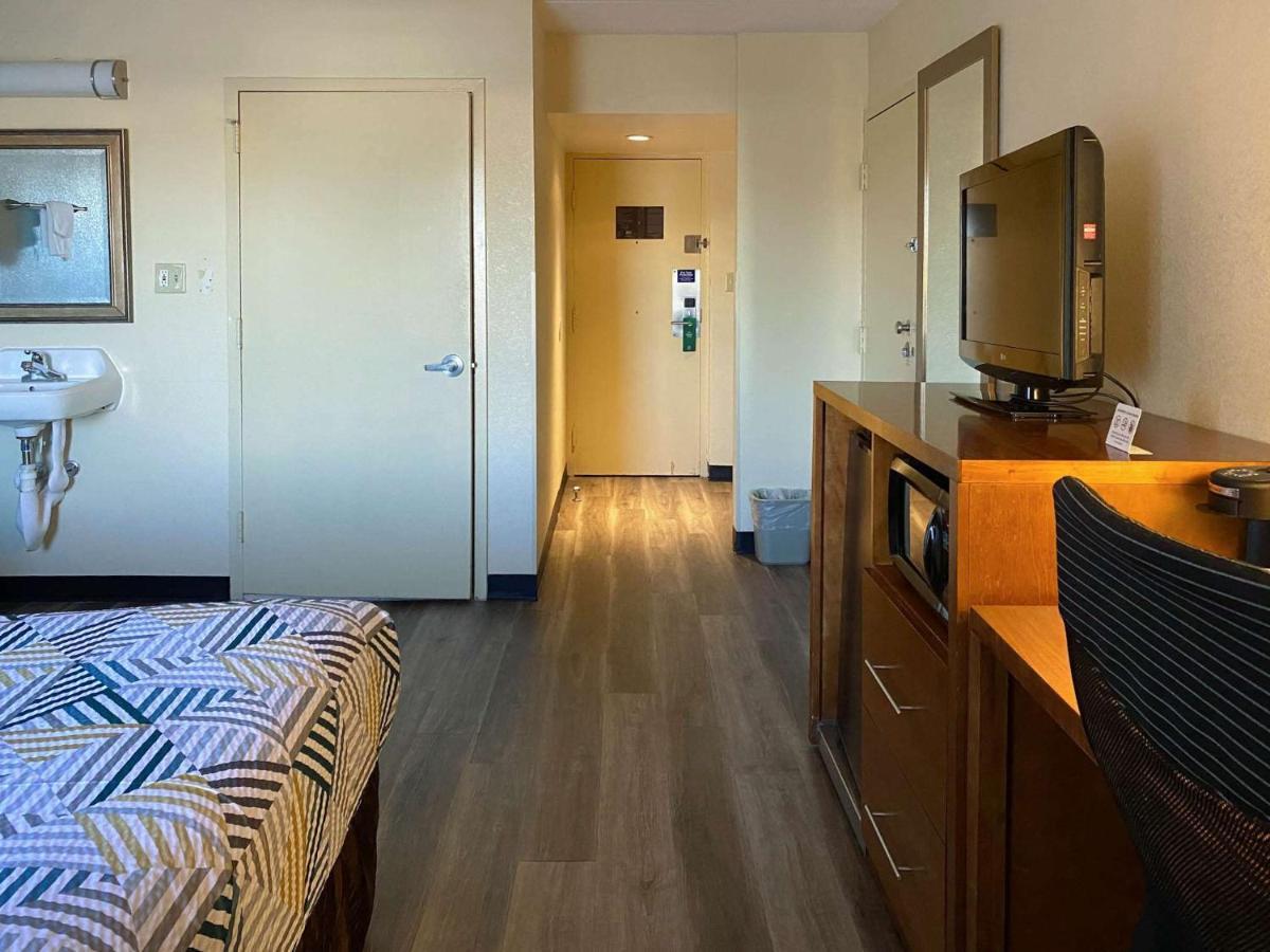 Motel 6 Catonsville Md Baltimore West ภายนอก รูปภาพ